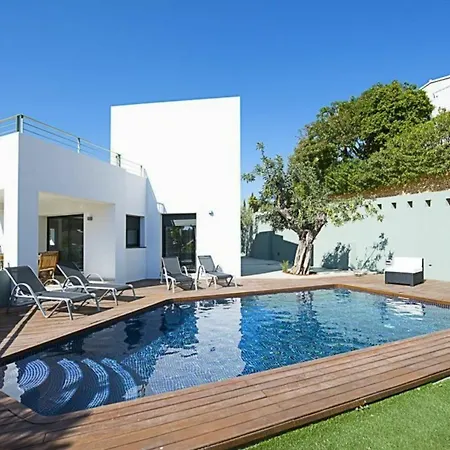 Villa In Costa, Alicante 103828 By Mo *